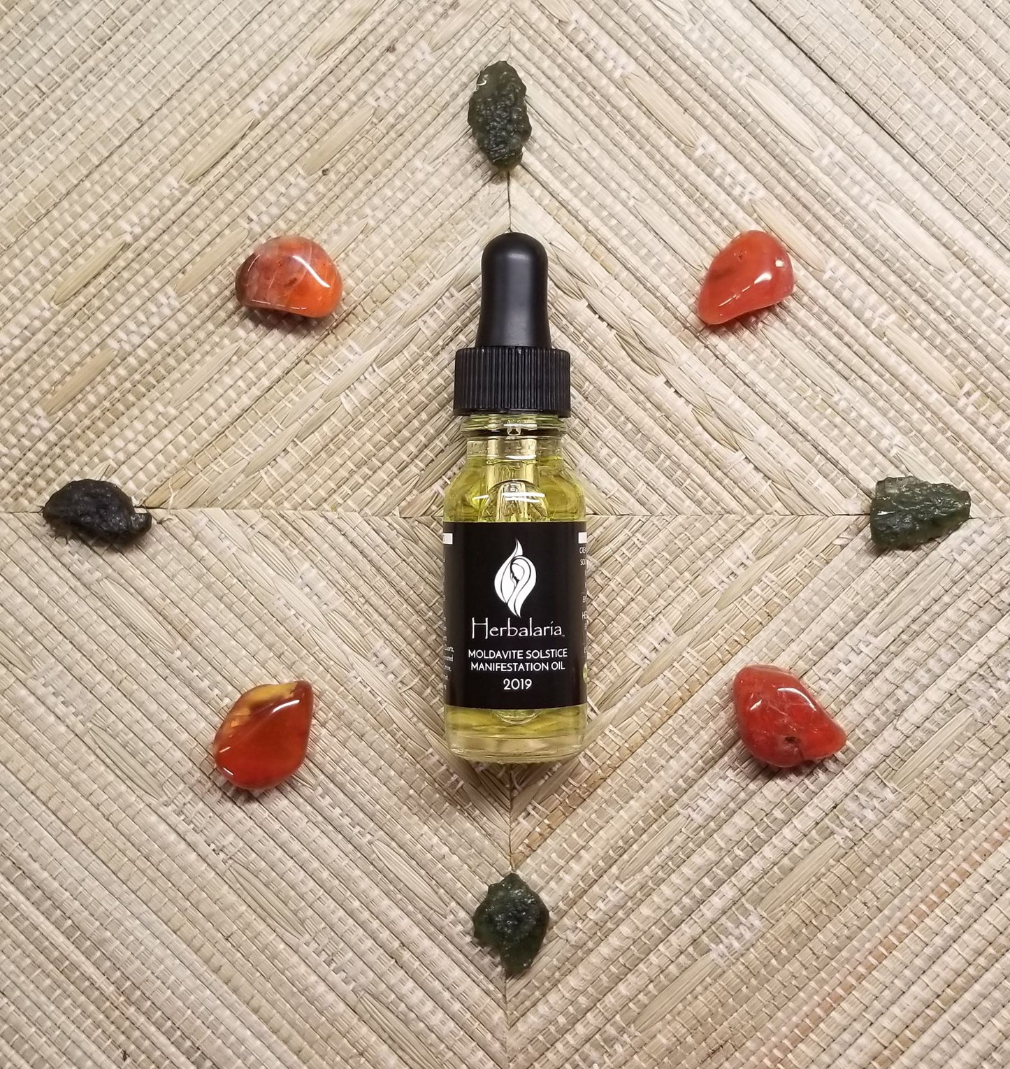 How the Magic of Moldavite Solstice Manifestation Oil Works