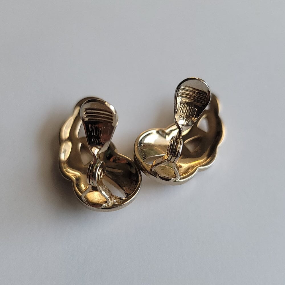 
                  
                    Cat's Eyes Accessories Herbalaria LLC 
                  
                