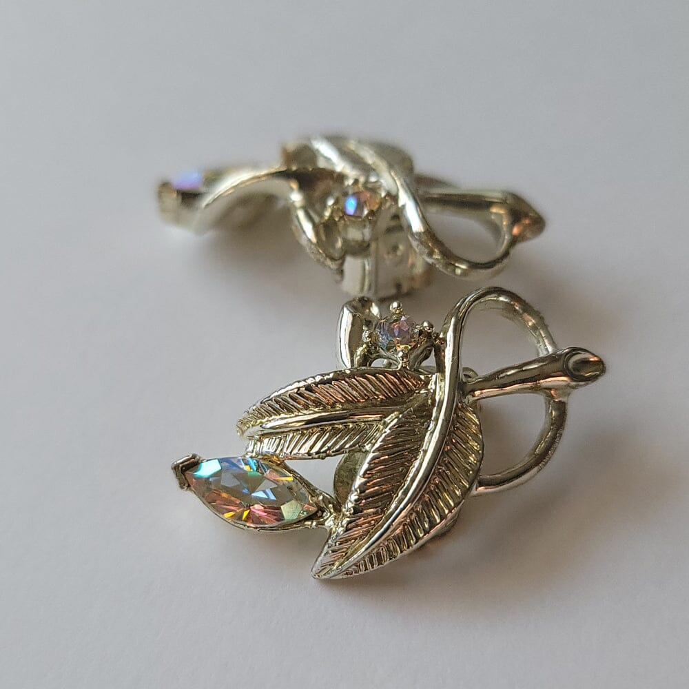 
                  
                    Leafy Gems Accessories Herbalaria LLC 
                  
                