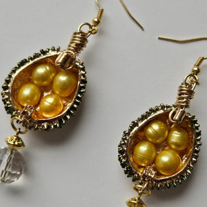 
                  
                    Royal Durian Earrings Accessories Herbalaria 
                  
                