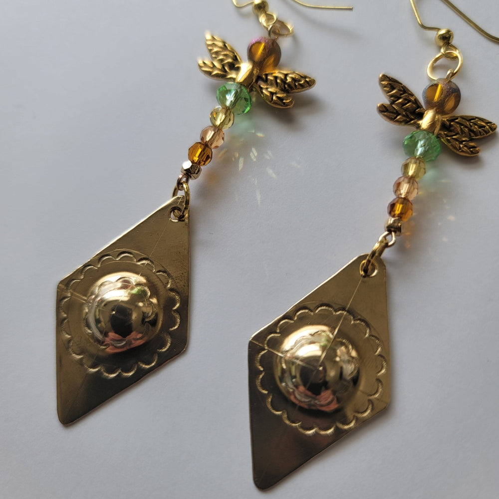 
                  
                    "Tutubi" Dragonfly Brass Agong Diamond Earrings Accessories Herbalaria Green 
                  
                